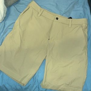 Lululemon men shorts